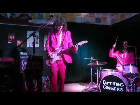 CUTTING CORNERS - SHE GOT ME  (RIGHT IN THE EYES) LIVE AU 648 CAFE DE MARCELLAZ - 2024
