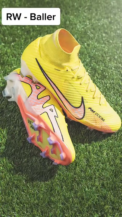 Football Boots that match a position! 🔥