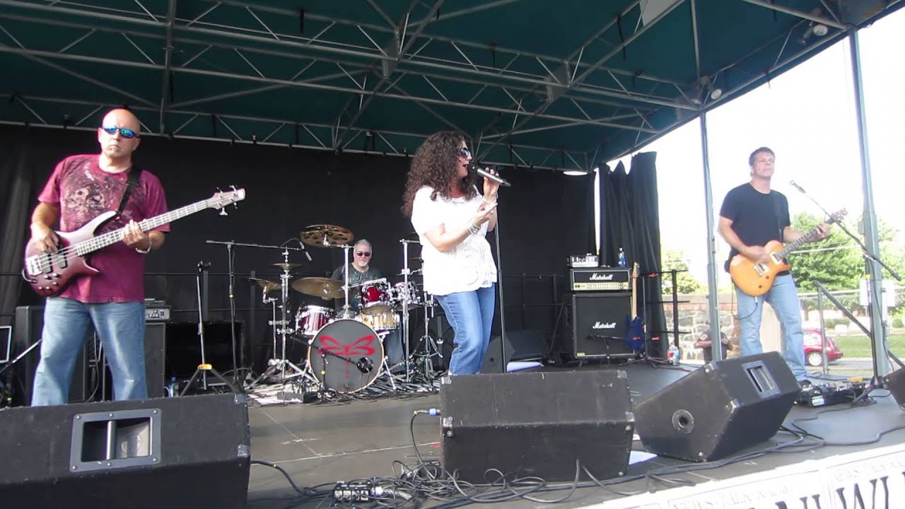 2014 09 20 Dragonfly 'Little White Church' Little Big Town Lynchburg