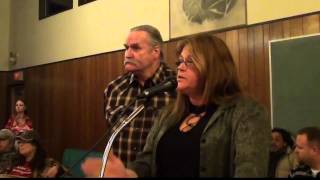 Cave Junction Mayor Calls Local Business Owners Liars, Says They Are A Threat to Government