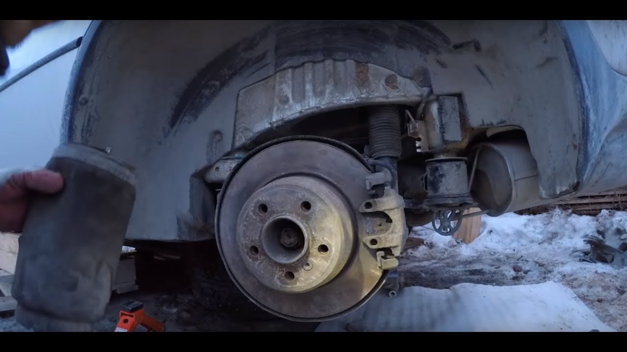 Замена пневморессоры бмв х5 е53 - YouTube