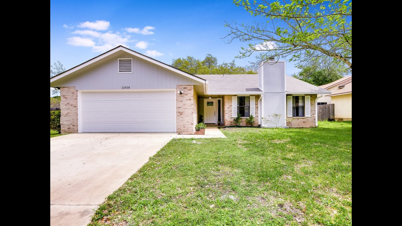 Charming one story home in De Zavala Trails YouTube