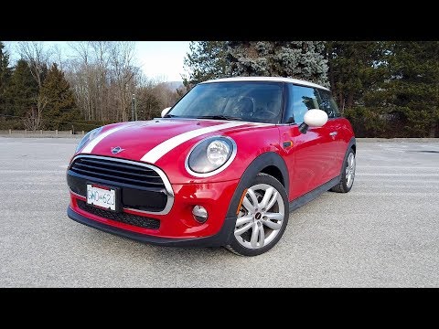 2019-mini-cooper-review-//-can-a-3-cylinder-be-any-fun??