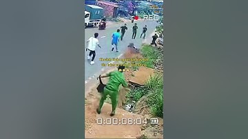 Khoảnh khắc người dân vây bắt trộm ở Lâm Đồng 😲  #giaothong #tromcuop #tromcap #lamdong #phapluat