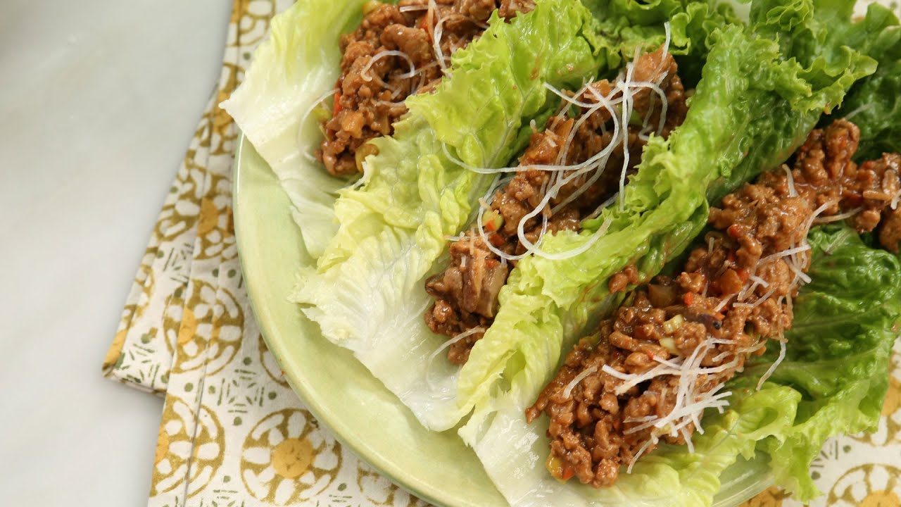 Crispy Ginger-and-Garlic Asian Turkey Lettuce Wraps | Southern Living