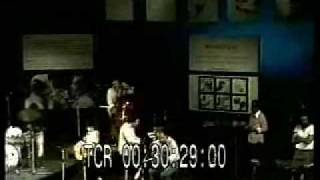 Nara Leão +  Conjunto de Roberto Menescal '' O barquinho '' / '' Corcovado '' +
