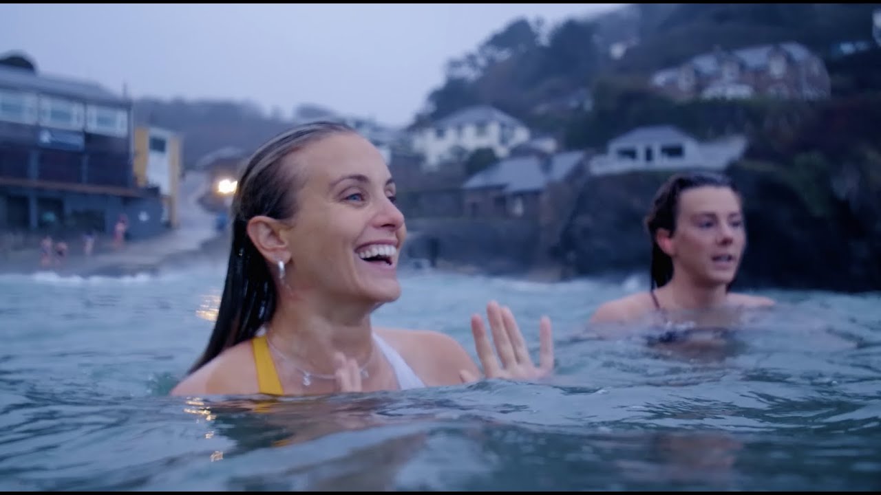 Rise Fierce Cold Water Community Sophie Hellyer x dryrobe® YouTube