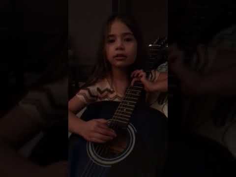 4-year-old-playing-the-guitar