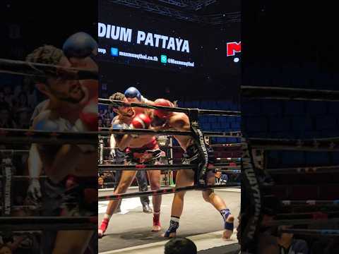 Knockout rounds at Max Muay Thai Stadium, Pattaya