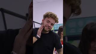 Wide Receiver Tyson Schilling Visits Great Clips for His Game Day Haircut