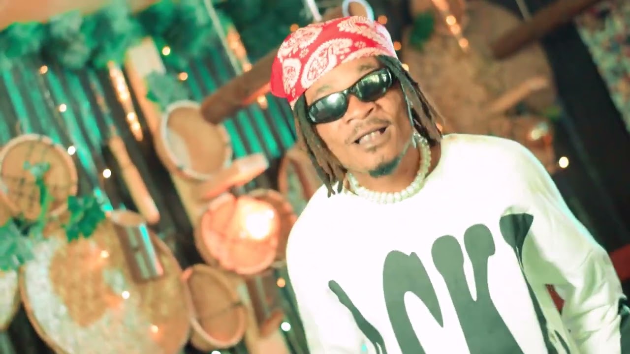 Kiu Chuck Light Feat Md Boy _(official _Clip).