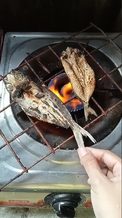Dried Flying fish | Sinugba sa kalan - YouTube