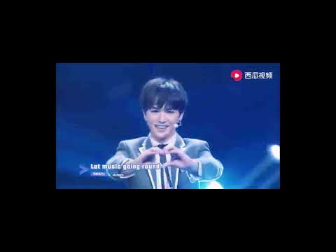 蔡徐坤偶像练习生主题曲《EIEI》，C位果然厉害，太帅了我的坤坤   西瓜视频
