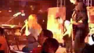 Jeremy Davis of Paramore FLIPS