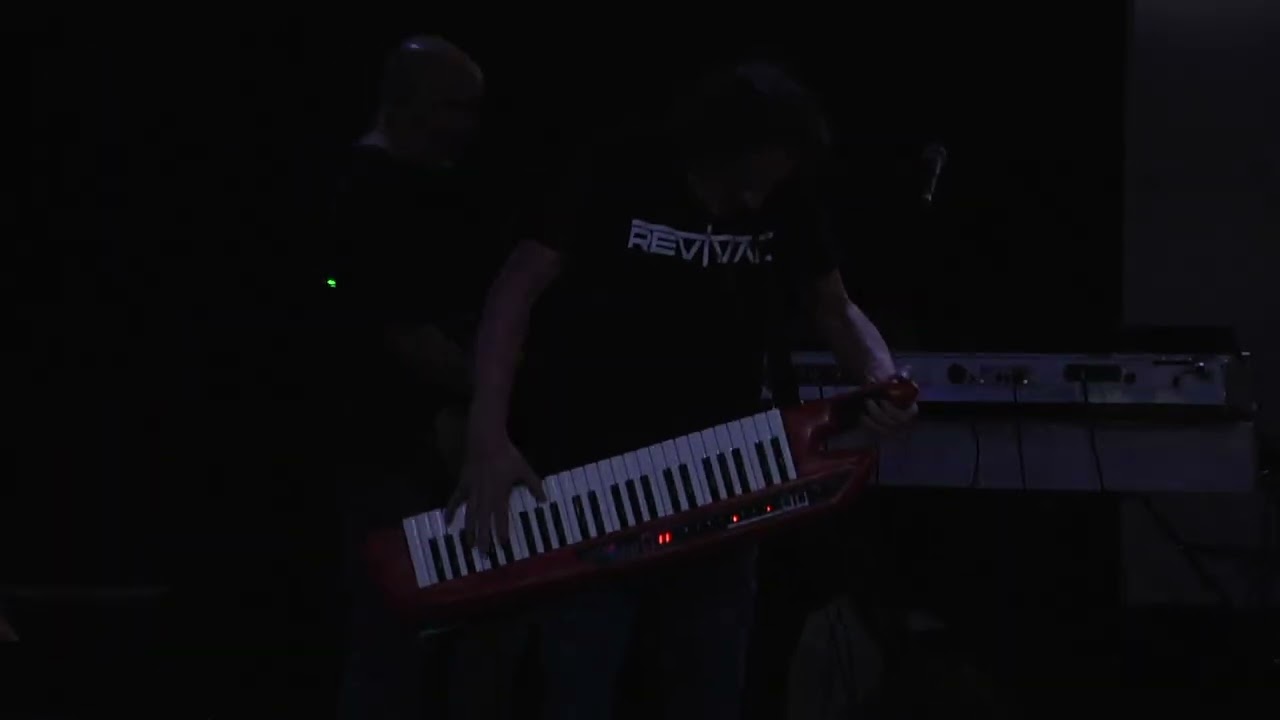 7 Keyboard & Drum Solo PETRA