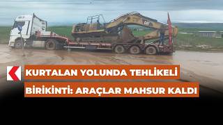 Kurtalan yolunda tehlikeli birikinti: Araçlar mahsur kaldı
