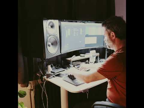 Making IDM with the generative modular system I made