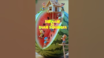 Orang orang kecil ini bermain di buah semangka #lucu #funny #ai
