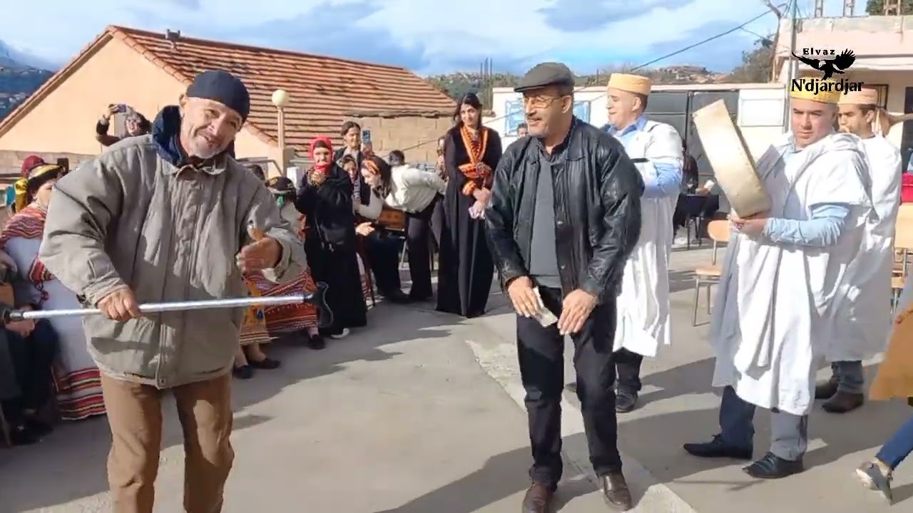 Elvaz N'djardjar Officiel/ idebalen d gat laziz akbil