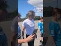 VIDEO NM - Napoli, selfie e autografi per Oriali all’esterno del centro sportivo di Castel Volturno
