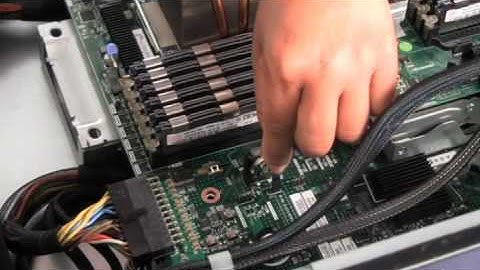 IBM System X 3500 M4 Remove Battery