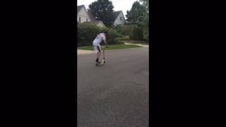 Quick clips on the MGP VX6 team scooter
