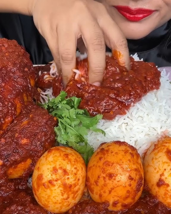 ASMR EATING SPICY WHOLE CHICKEN CURRY, SPICY EGG CURRY, RED CHILLI, RICE FOOD VIDEOS