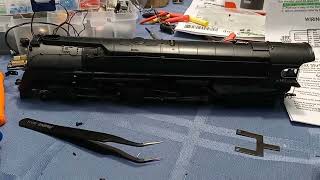 DCC Install Series: #5 "How I hardwired TCS WOW 1517 to my BLI (Paragon 2) PRR Q2 4-4-6-4 Duplexes"