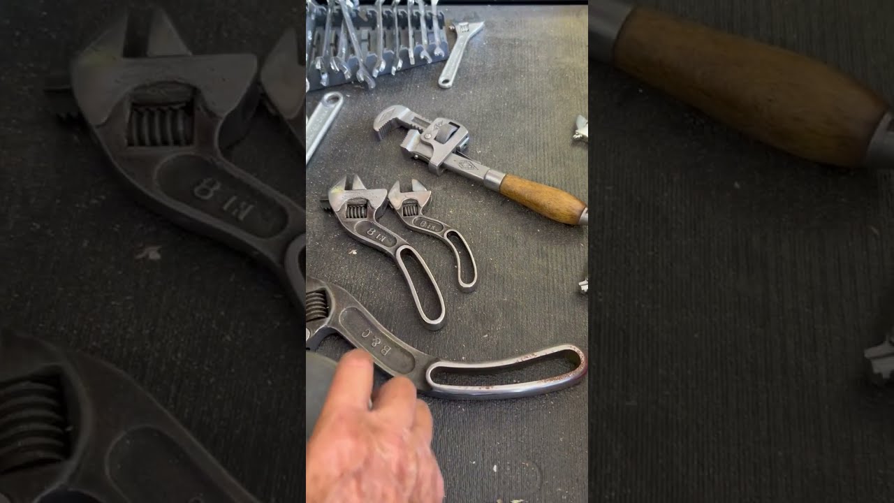 PLEASE VOTE design the next grinder!!  I love refurbishing orphaned tools from yester-year.