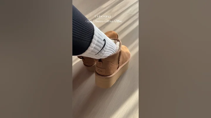 Unboxing Ugg Ultra Classic Mini #shorts #ugg #uggboots #unboxingvideo