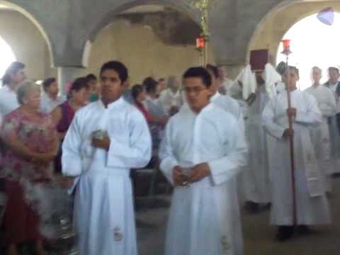 Obispo de 15 aos festeja en Colima