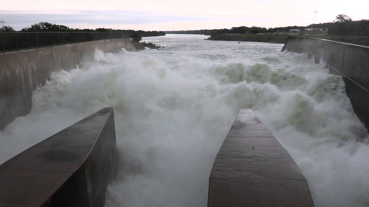 2015 Flood Lake Texoma, Denison Dam YouTube