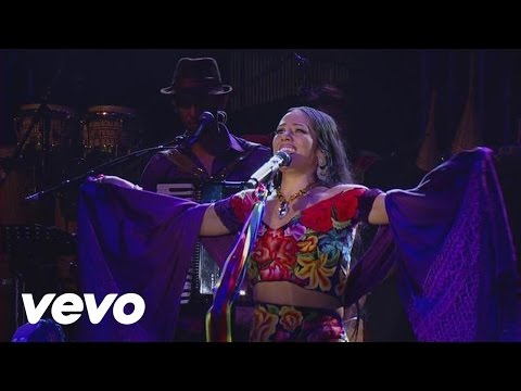 Lila Downs - Cucurrucucu Paloma (En Vivo)