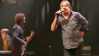 Southside Johnny - Got To Be A Better Way Home / Hearts of Stone (9/10/2019)
