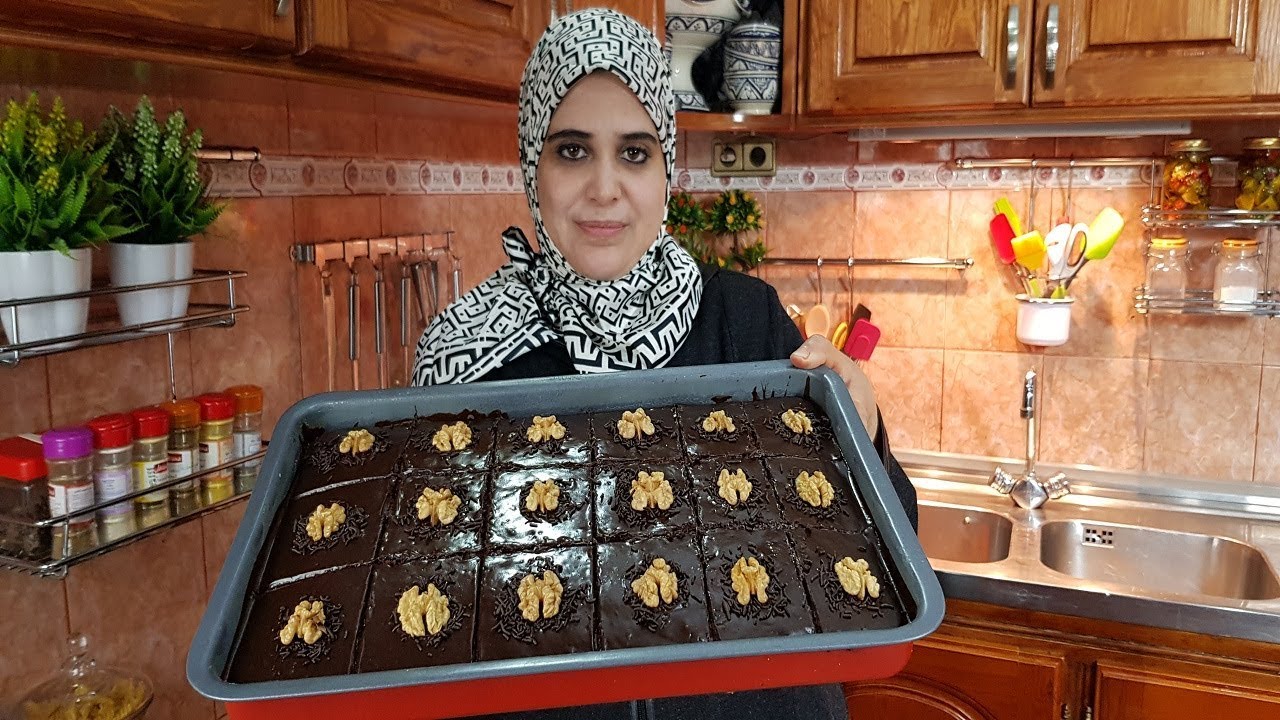 الكيكة كوكتيل الفازكة جديدة معلكة بصوص الشكلاط أكثر من رائعة