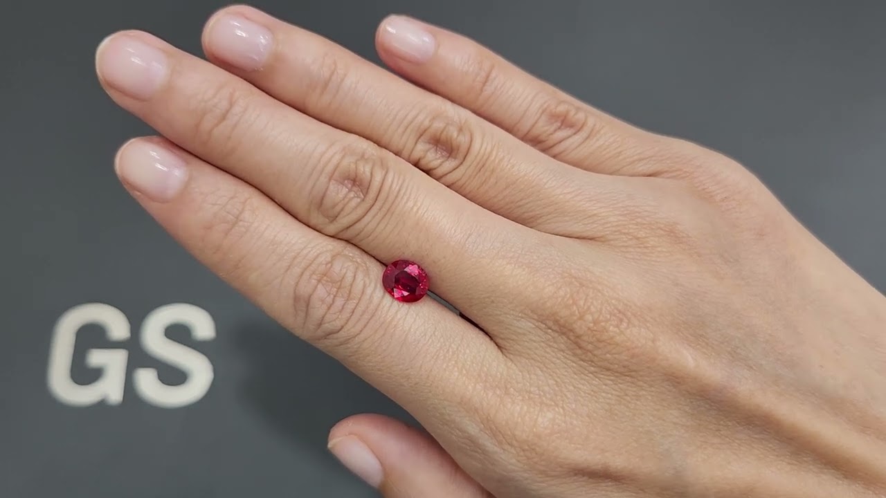 超絶希少❗️クロトン サイアムルビー 'Siam Ruby'✨ Siamese ruby oval cut 1.58 carats with H(be) refinement, Thailand