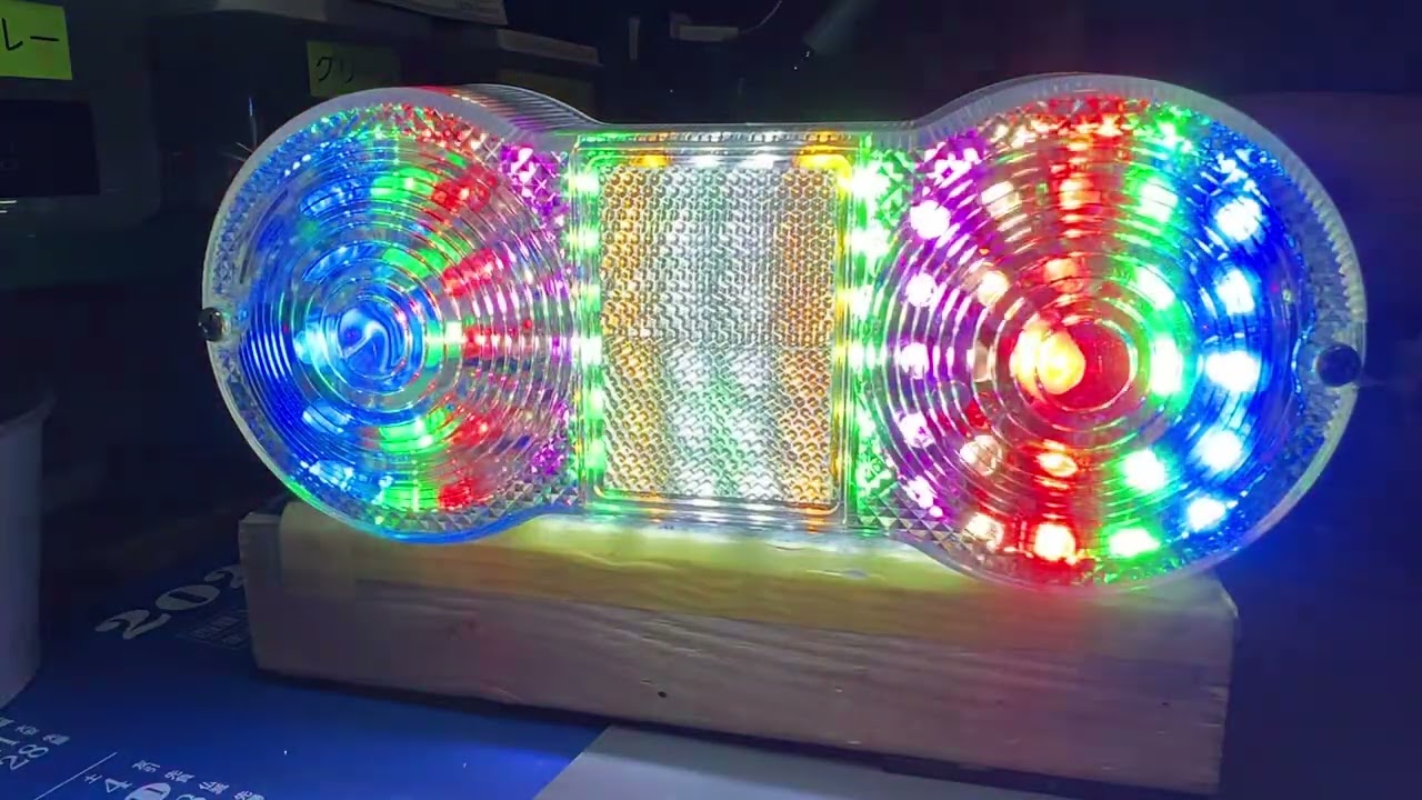 GT380 流れるテール サンパチ - YouTube