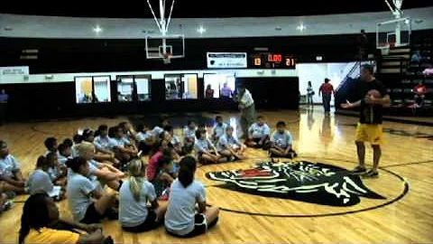 Gerald Wofford gets more comments from the Creek N...