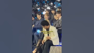 Thumbnail of Rosé and Bruno Mars are so well mannered 👏🏻🩷#lisa #rosé #jisoo #jenni #blackpink #yg #shorts