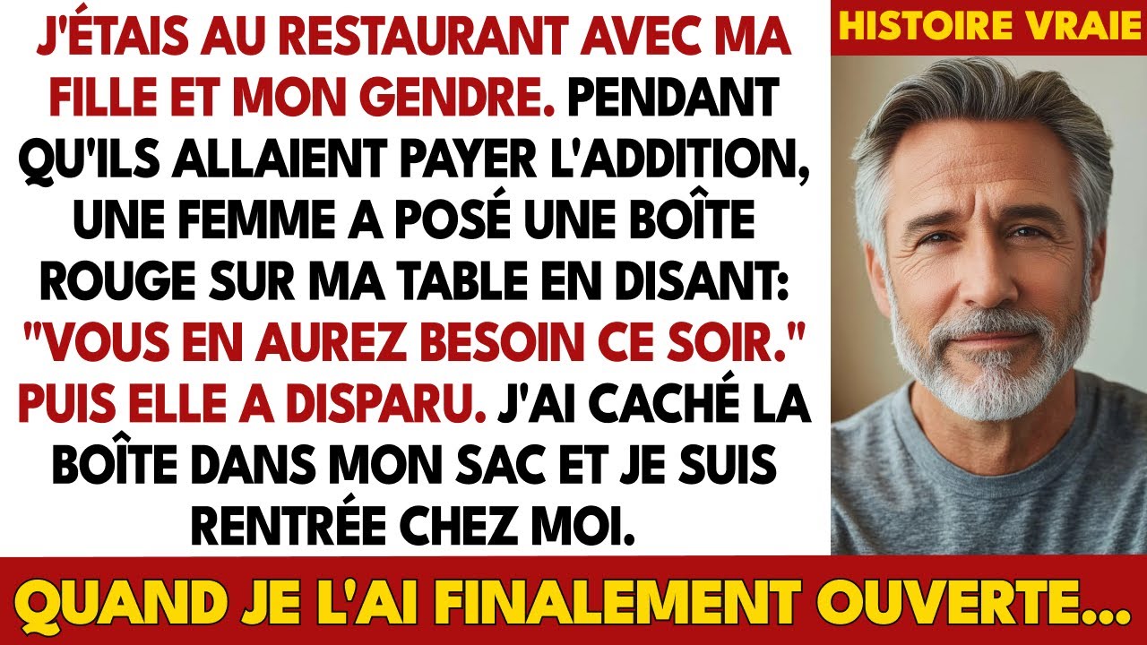 Au Restaurant, Une Femme Laisse Boîte Rouge: 