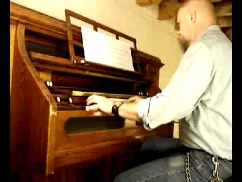 FESSY: Offertoire & Communion, played on Estey "G"...