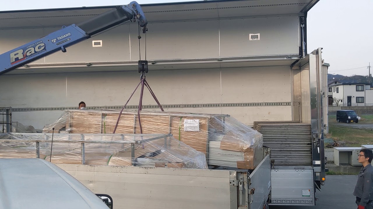 ユニック作業荷物積替え