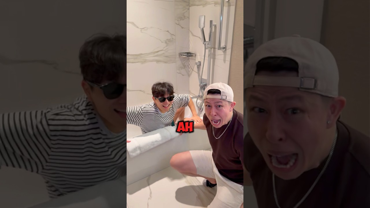 SURPRISING YOUTUBERS WITH THEIR FAVORITE YOUTUBER 😂❤️ #trolling #roblox #funny #memes