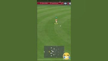 Huh? #fifamobile #football #messi #easports #error