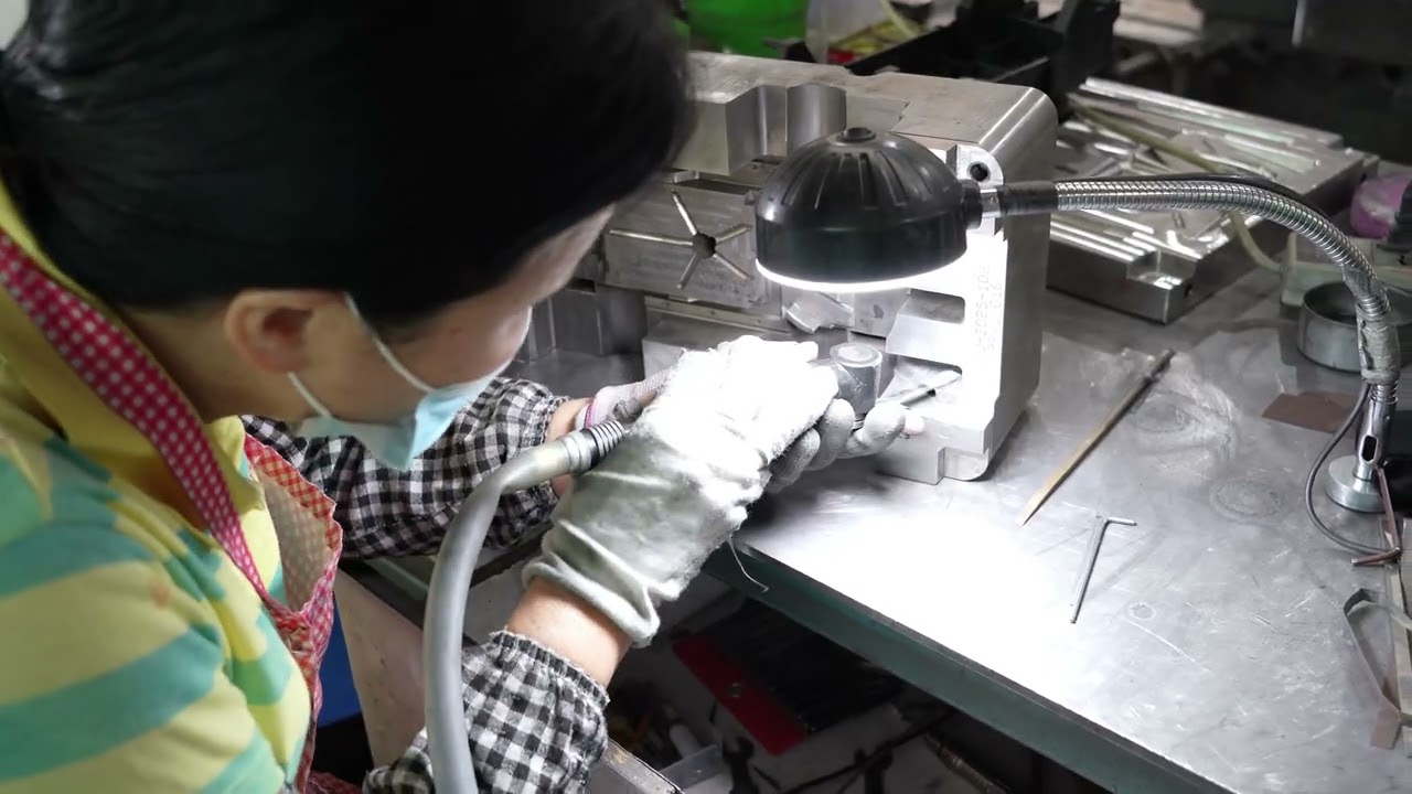 Custom figure mold fixing 02