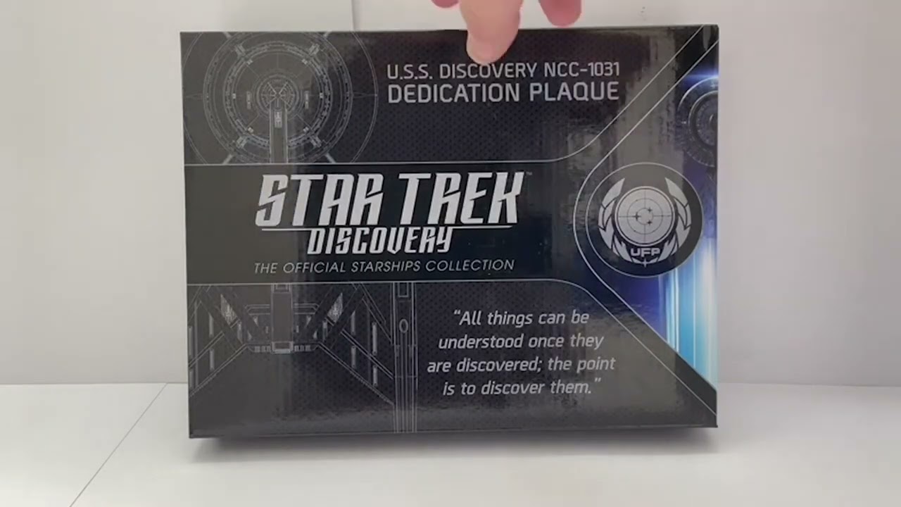 【ミライ】スタートレックディスカバリー NCC-1031 Amazon.com: Polar Lights Star Trek U.S.S. Discovery NCC-1031 1