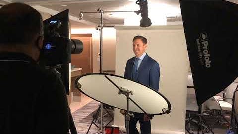 Behind-the-scenes headshot photography