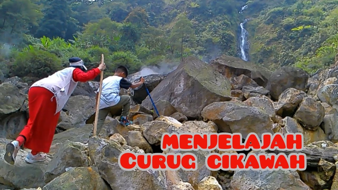Trekking, menjelajah Curug Cikawah.