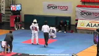 62Kg Hatice Erdogan Vs Gizem Dik (2013 Turkish Senyor Tkd Championships)