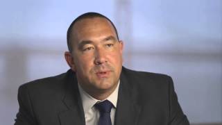 What are the advantages of working with a small to mid-size law firm?